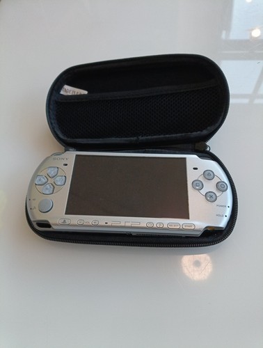 Sony psp 3004 argento - 3004,