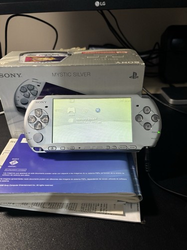 Sony psp 3004 mystic - psp-3004, silver